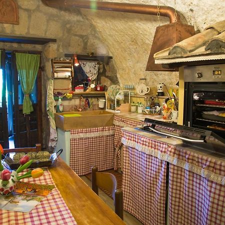 La Grotta Su Civita Lubriano Buitenkant foto